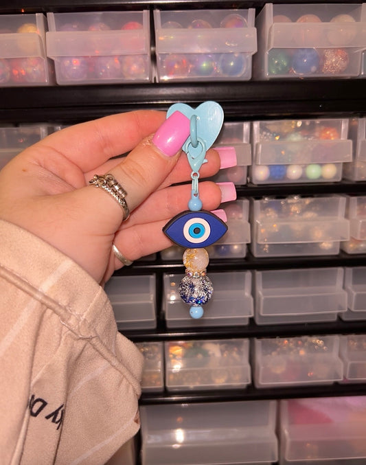 Blue evil eye kindle charm | Aesthetic beaded charm | Cute E-Reader accessory